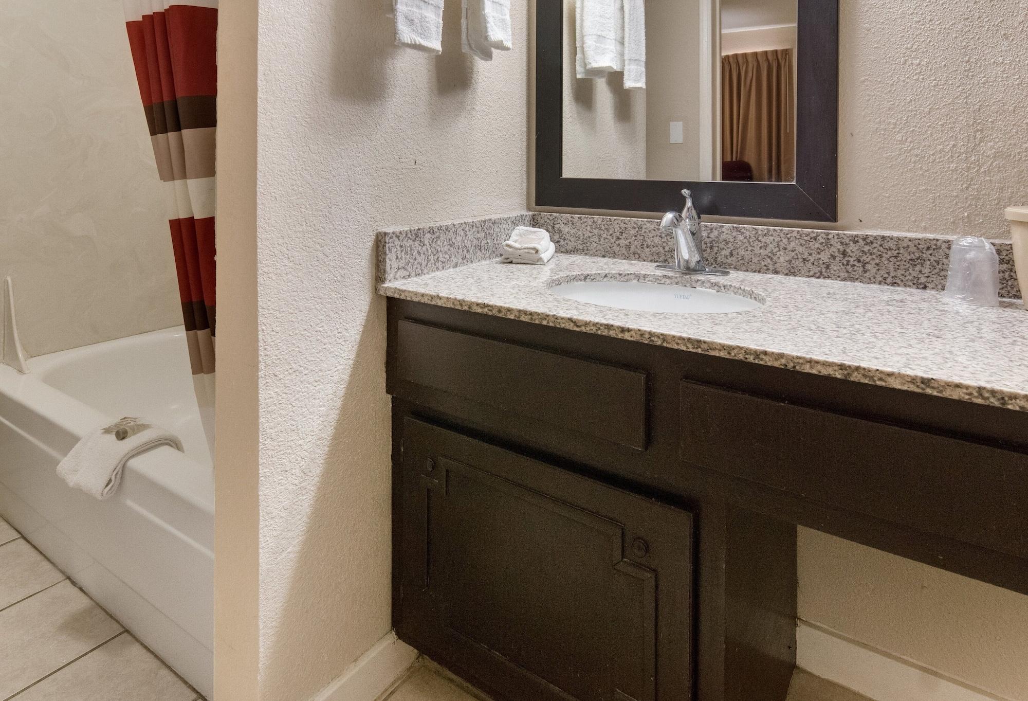 Rodeway Inn Waco Bagian luar foto