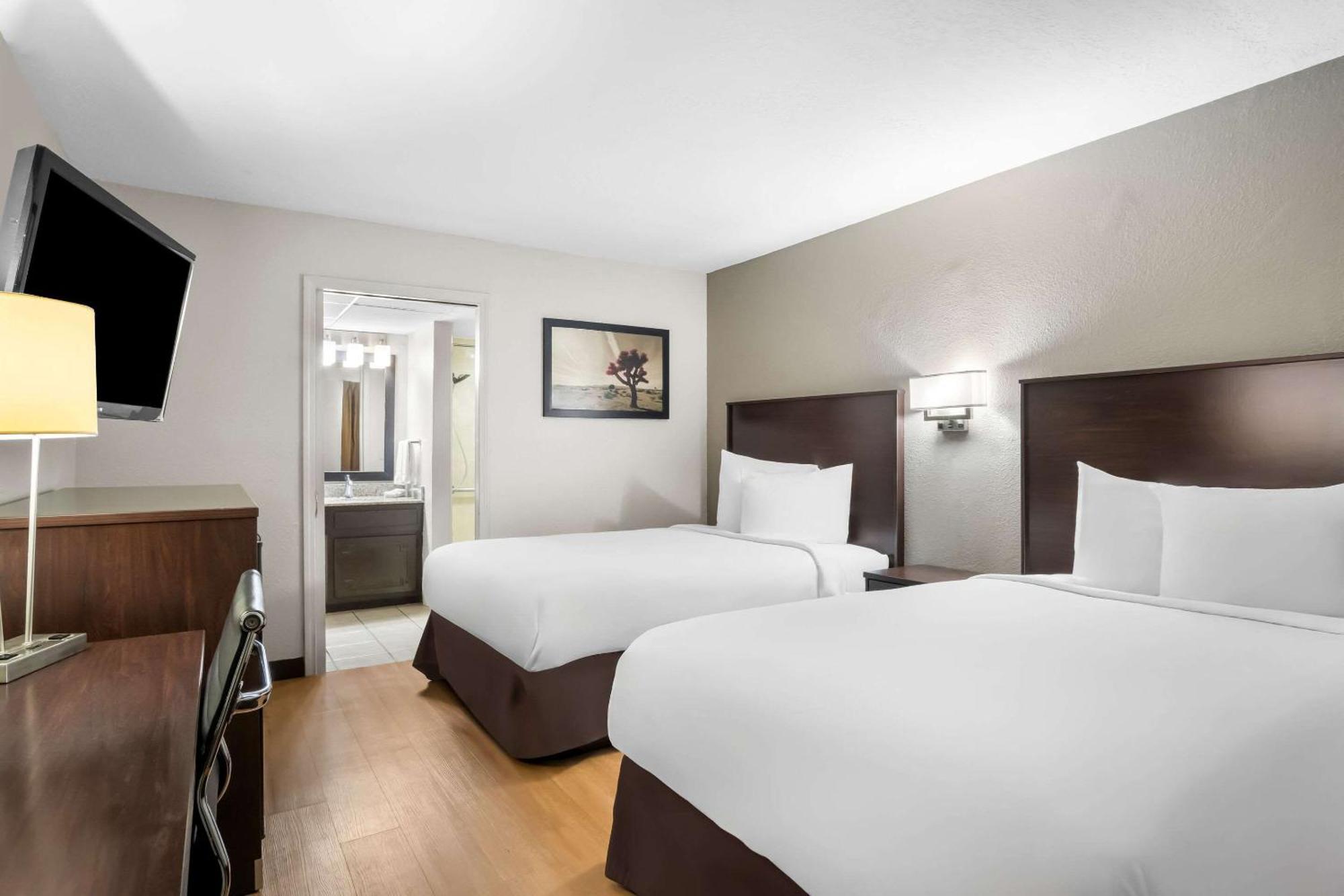 Rodeway Inn Waco Bagian luar foto